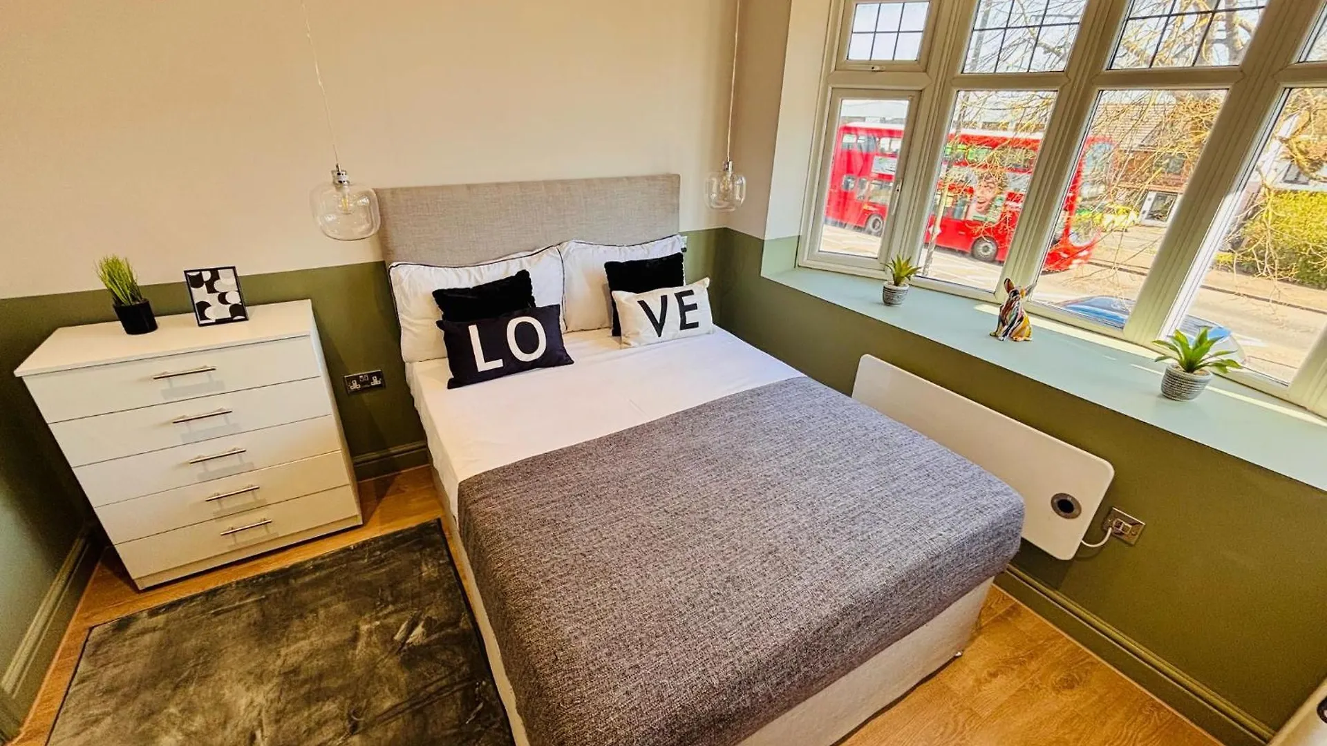 Appartamento Luxury Standard Flats In Central London, Ideal For Tourists Northolt