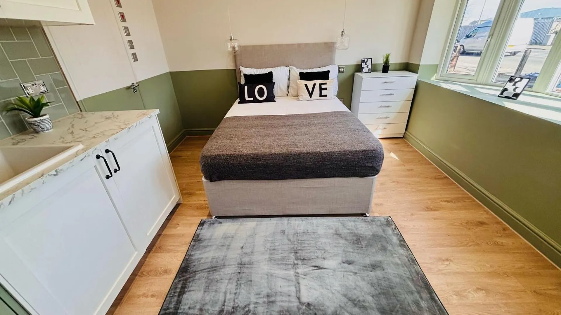 Luxury Standard Flats In Central London, Ideal For Tourists Northolt  0*, Northolt (Greater London)