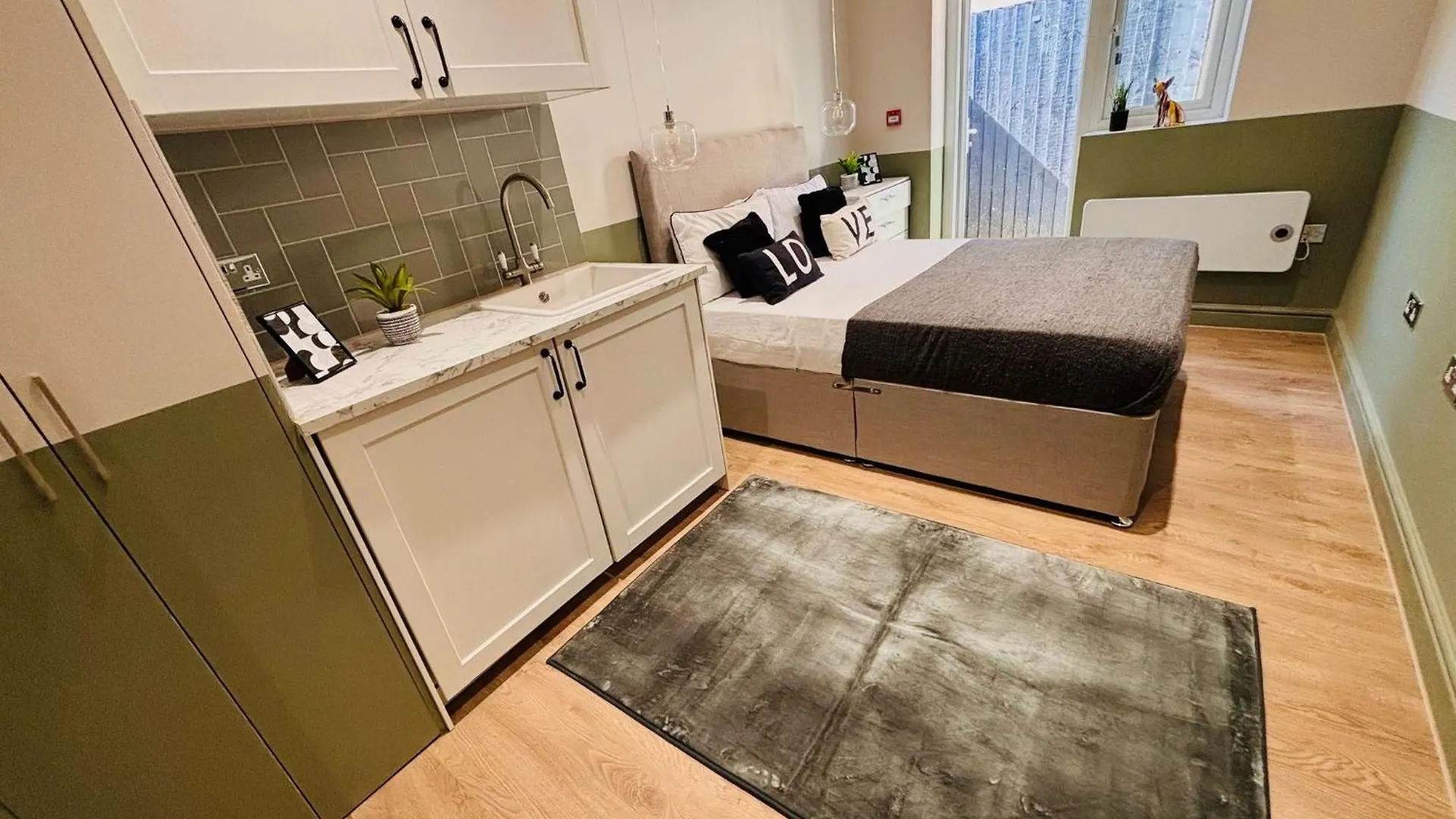 Luxury Standard Flats In Central London, Ideal For Tourists Northolt  Appartamento Northolt (Greater London)