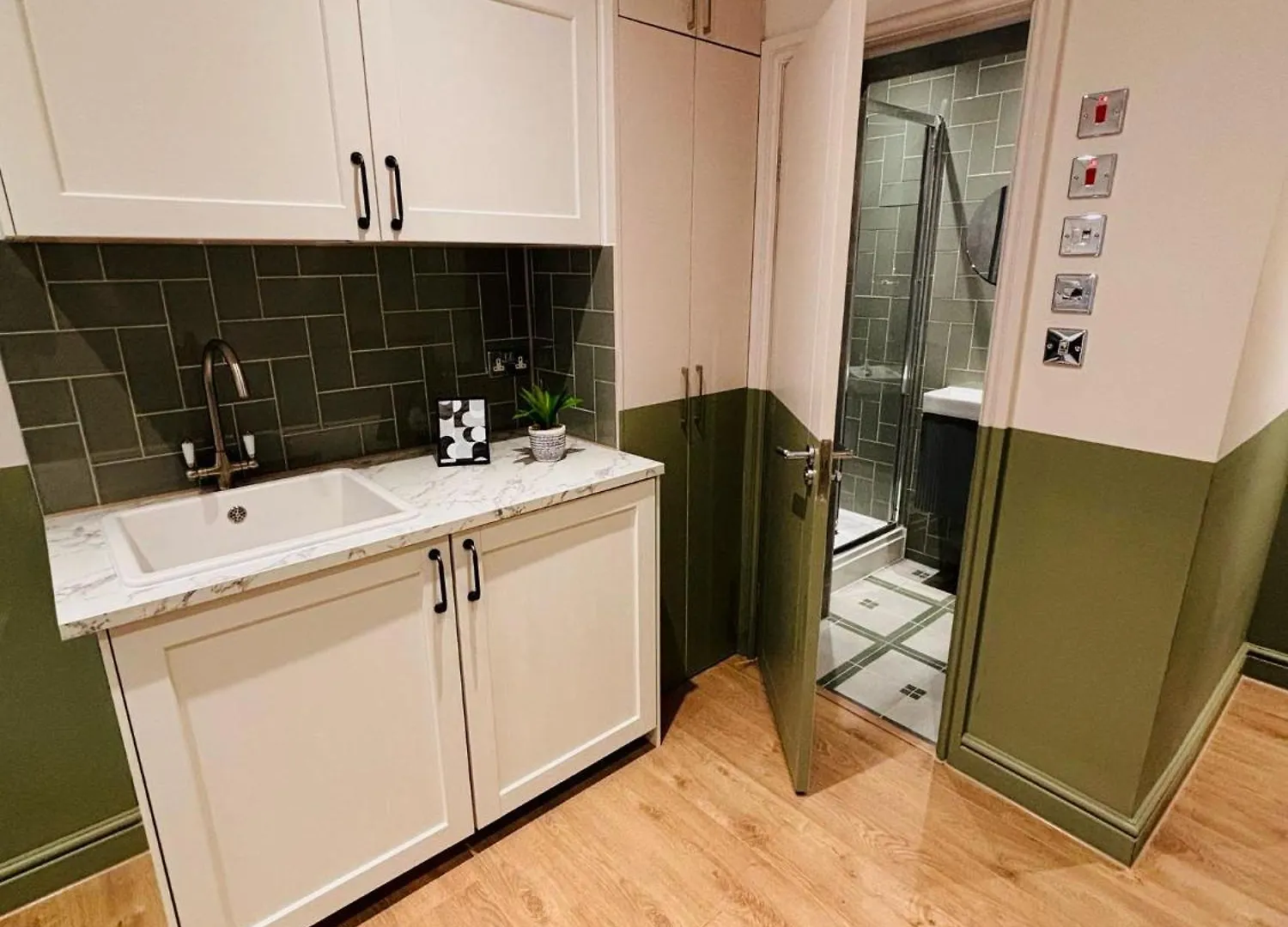 Luxury Standard Flats In Central London, Ideal For Tourists Northolt