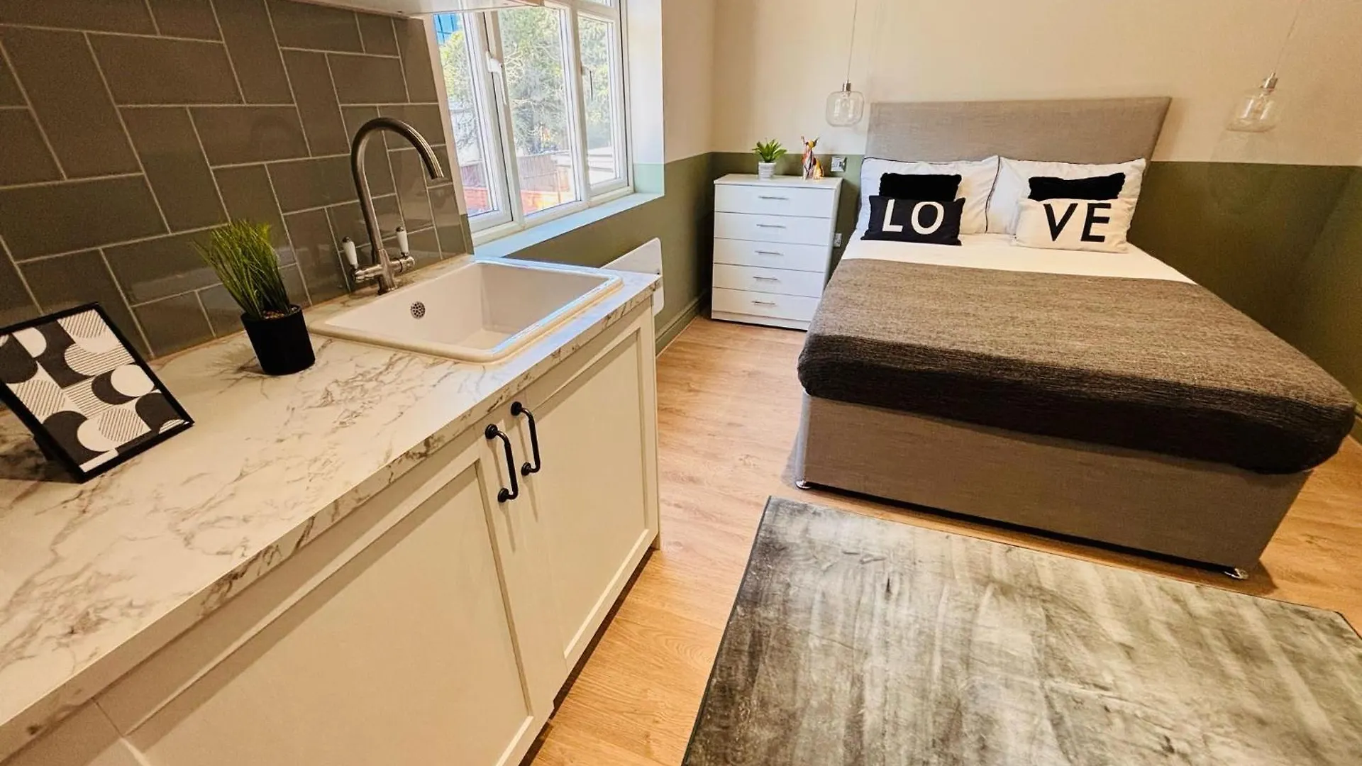 Luxury Standard Flats In Central London, Ideal For Tourists Northolt  Appartamento