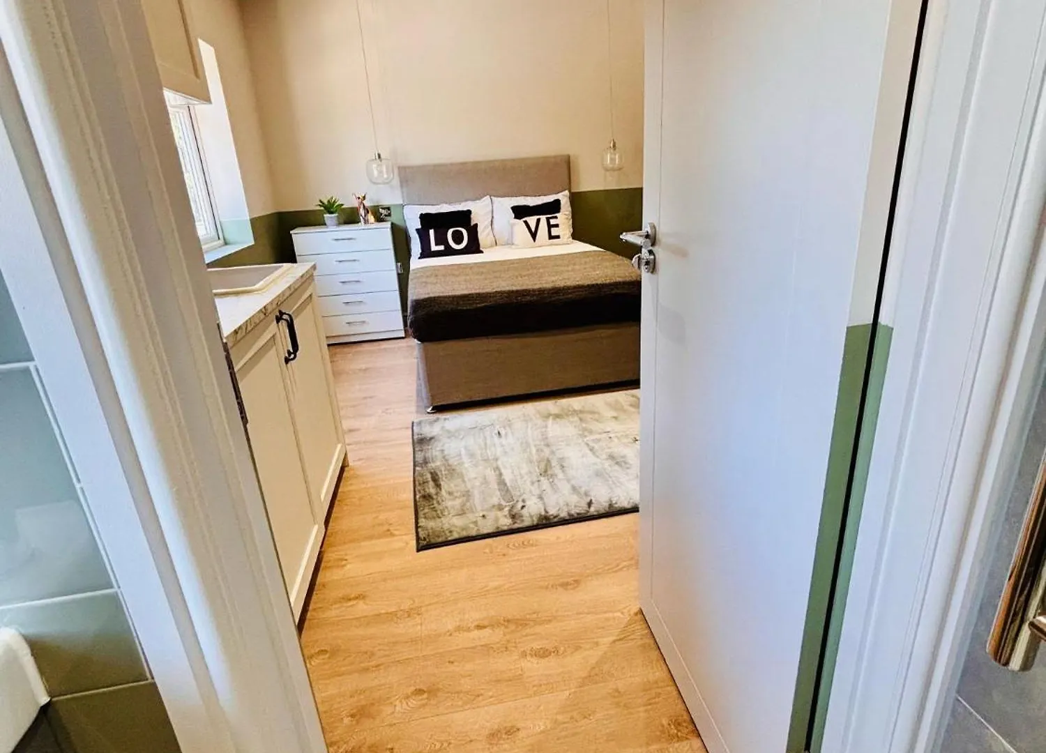 Luxury Standard Flats In Central London, Ideal For Tourists Northolt  Regno Unito