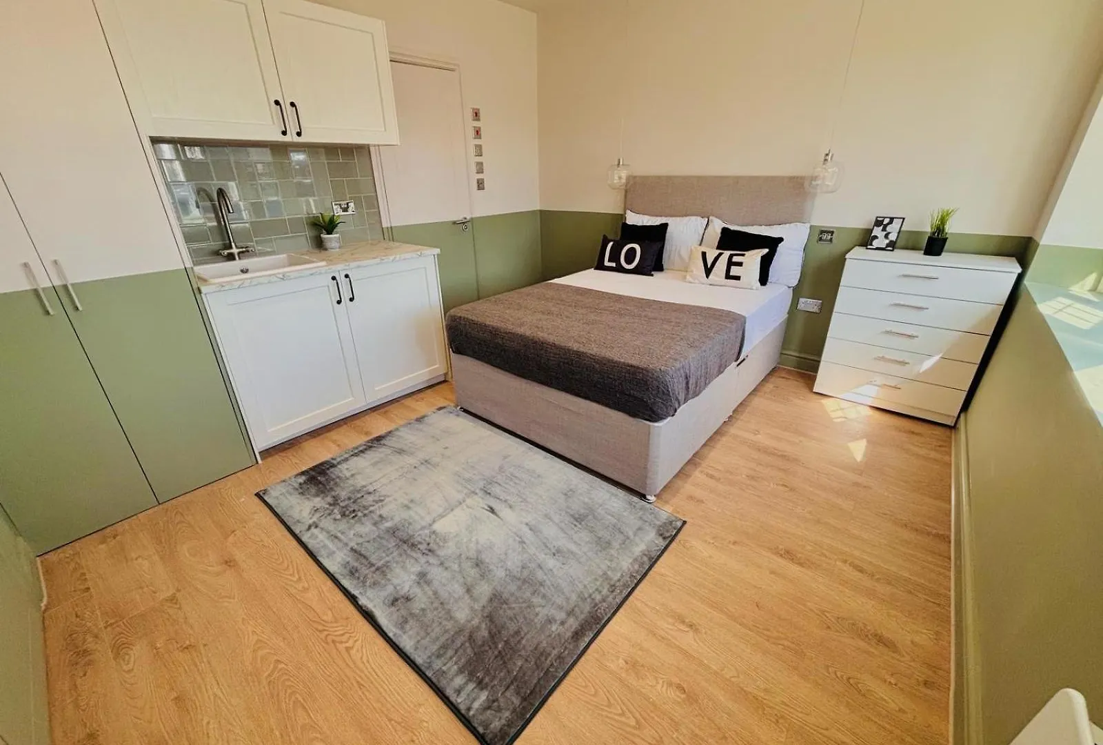 Luxury Standard Flats In Central London, Ideal For Tourists Northolt  Northolt (Greater London)
