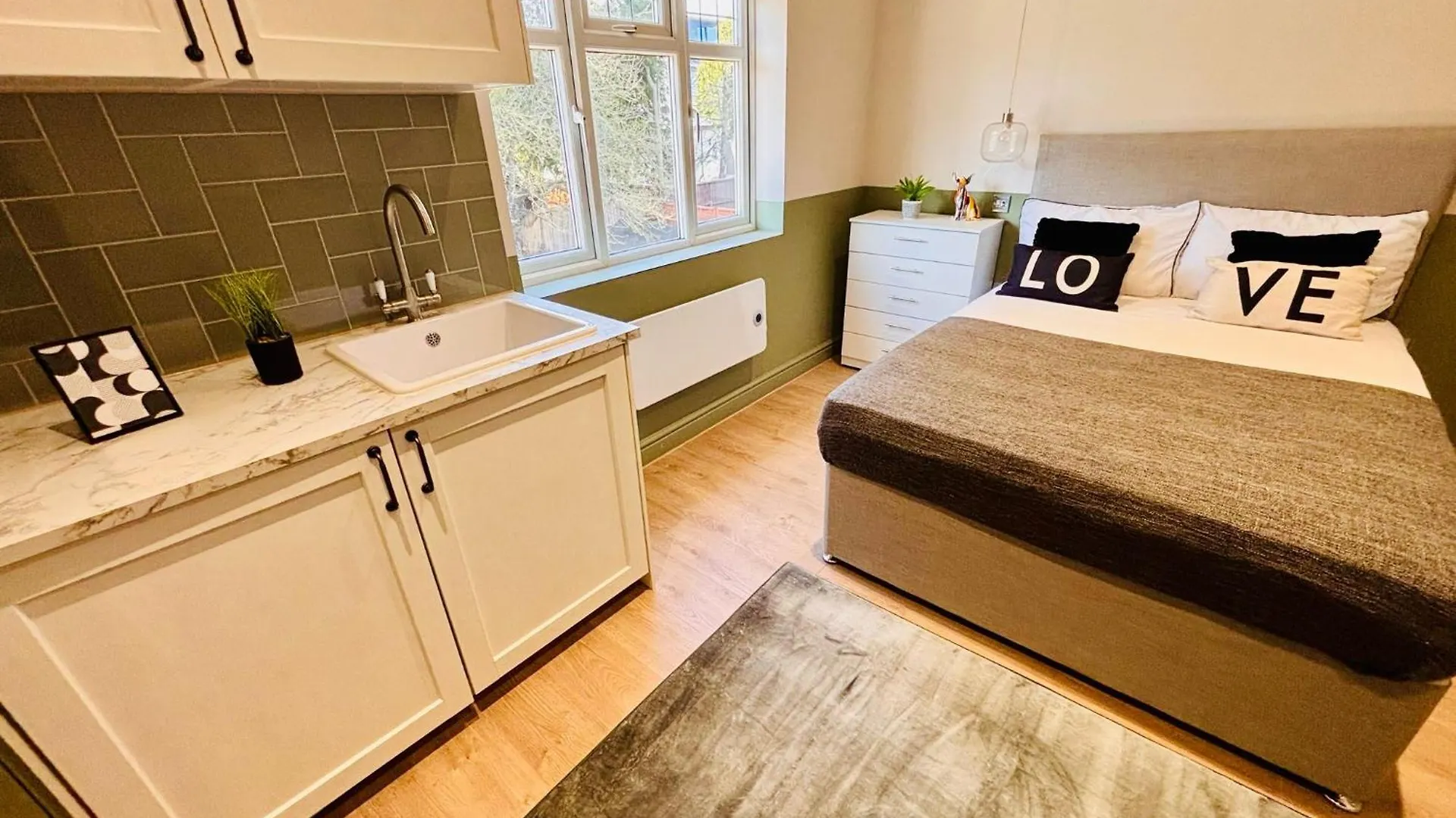 Luxury Standard Flats In Central London, Ideal For Tourists Northolt  Northolt (Greater London)