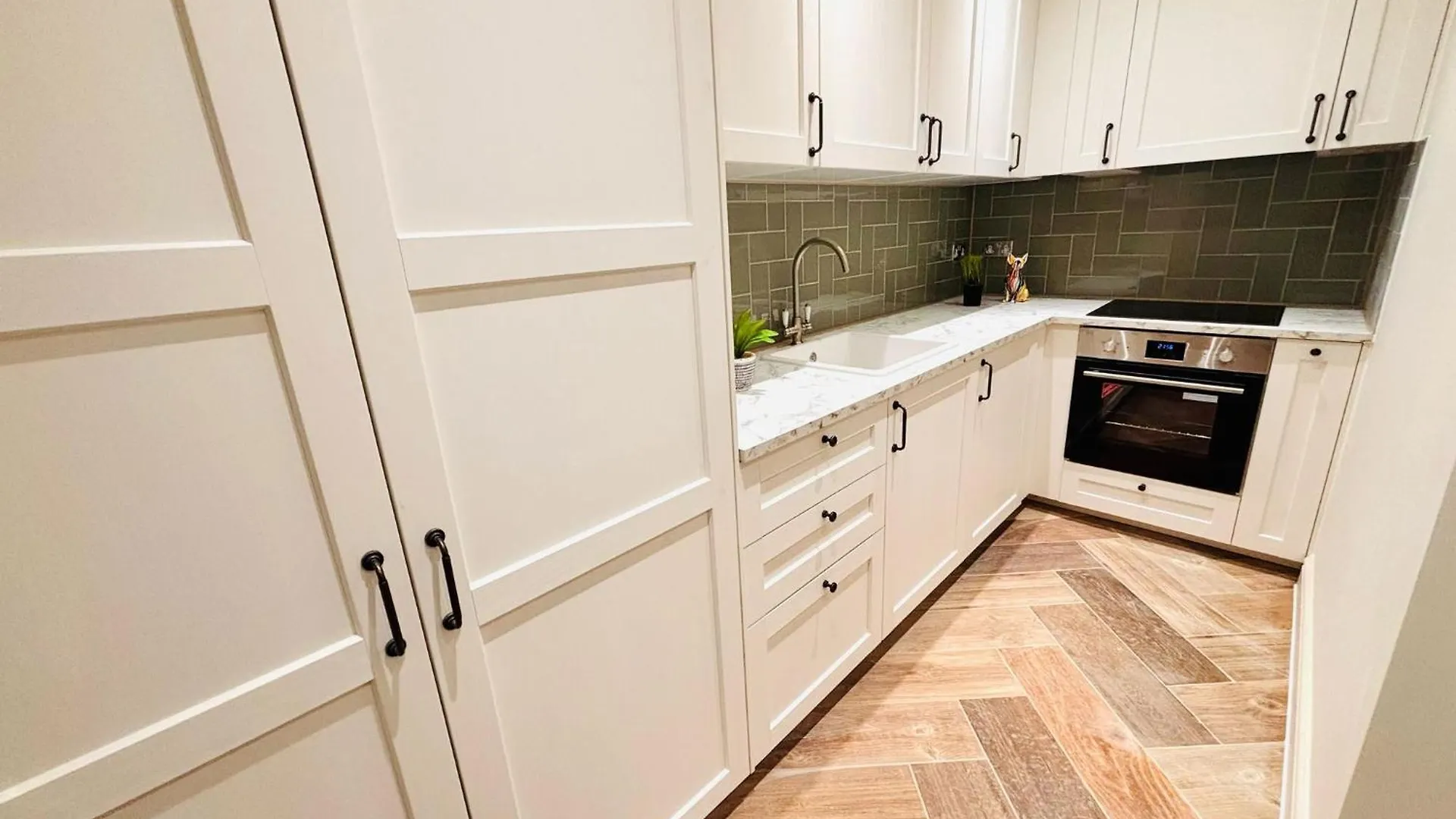 Luxury Standard Flats In Central London, Ideal For Tourists Northolt  Apartment Northolt (Greater London)