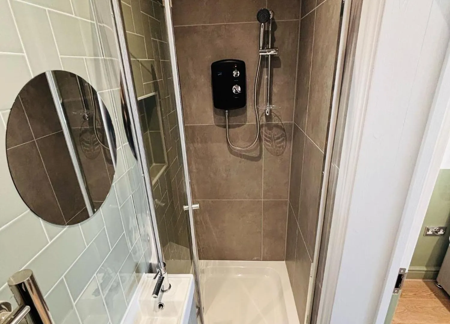 Luxury Standard Flats In Central London, Ideal For Tourists Northolt  Apartment Northolt (Greater London)