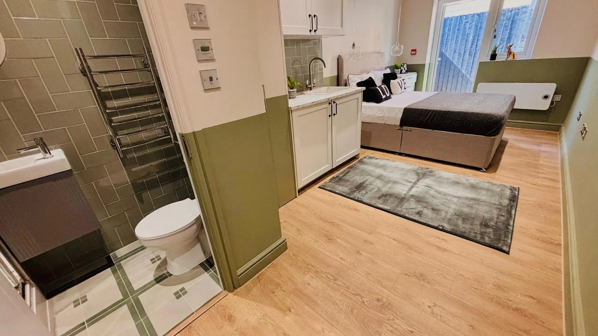 Luxury Standard Flats In Central London, Ideal For Tourists Northolt  Apartment Northolt (Greater London)