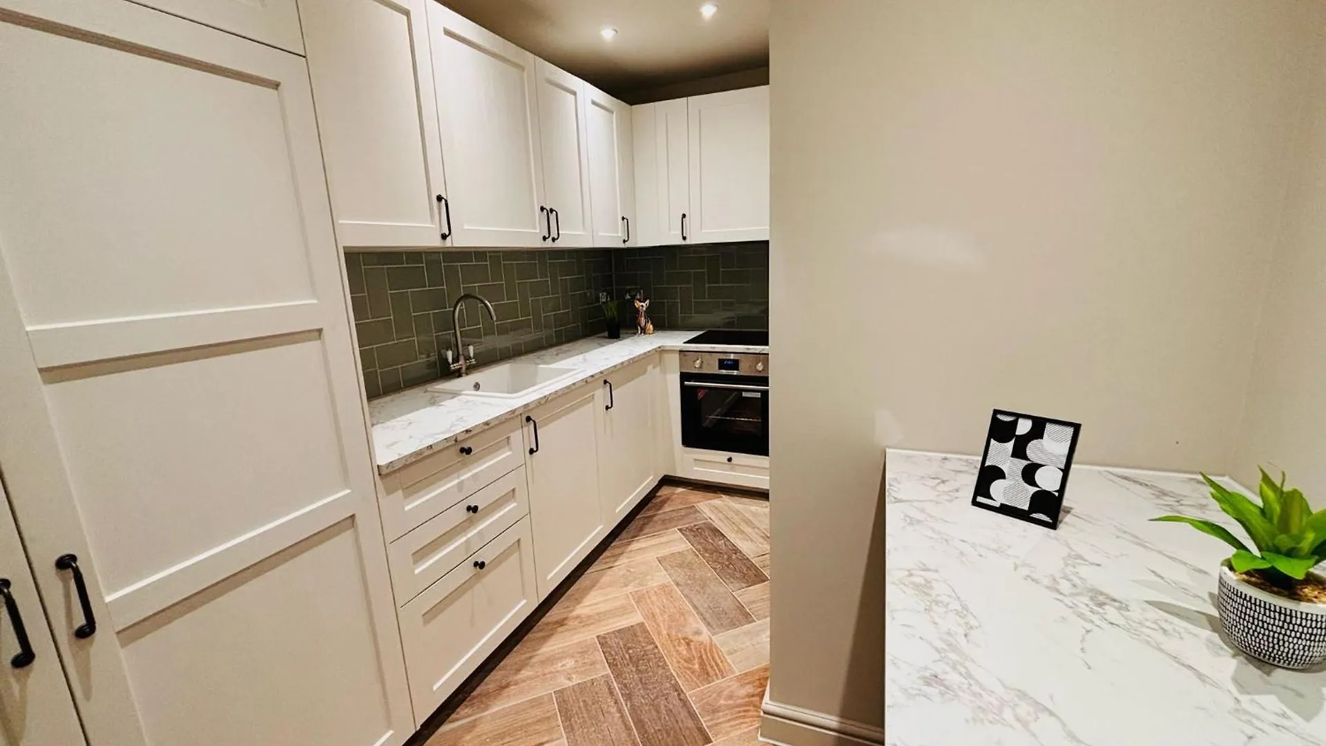 Apartment Luxury Standard Flats In Central London, Ideal For Tourists Northolt  United Kingdom